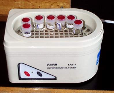 �����g����